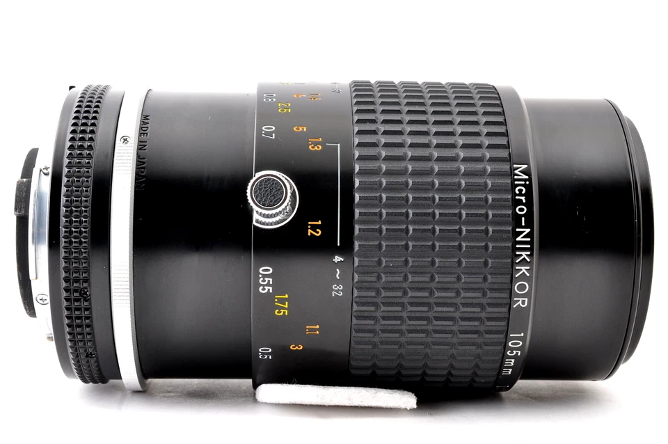 Nikon Ai-S 105mm f/2.8 Micro NIKKOR MF Telephoto Prime Lens AIS - Image 4 of 4