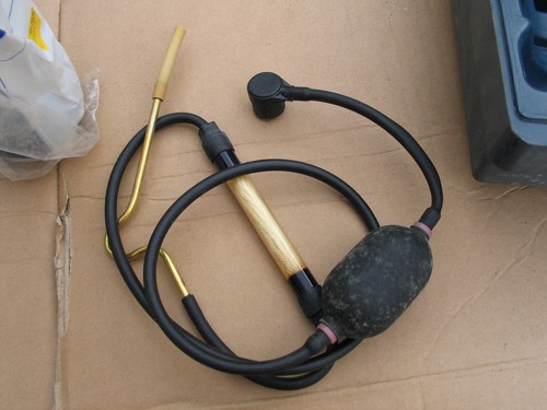 Bacharach 11-9026 Gas Analyzer Test Kit with Hard Case - Picture 6 of 9