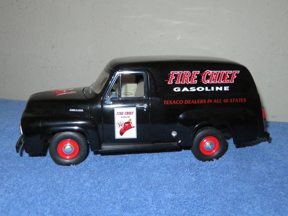 FIRE CHIEF 1:18 1953 FORD F-100 PANEL PRECISION GEARBOX HOOD DOORS & REAR OPENS - Image 4 of 4