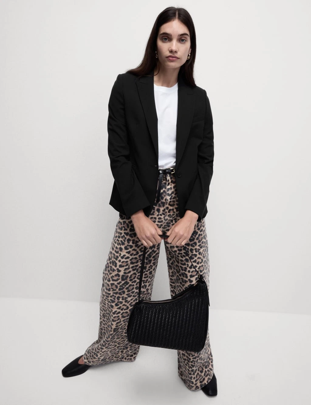 Marks & Spencer Womens Casual Regular Blazer in Black - M&S
Opens in a new window or tab