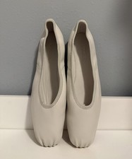VINCE Ivory Ballet Flat Shoe Size 6