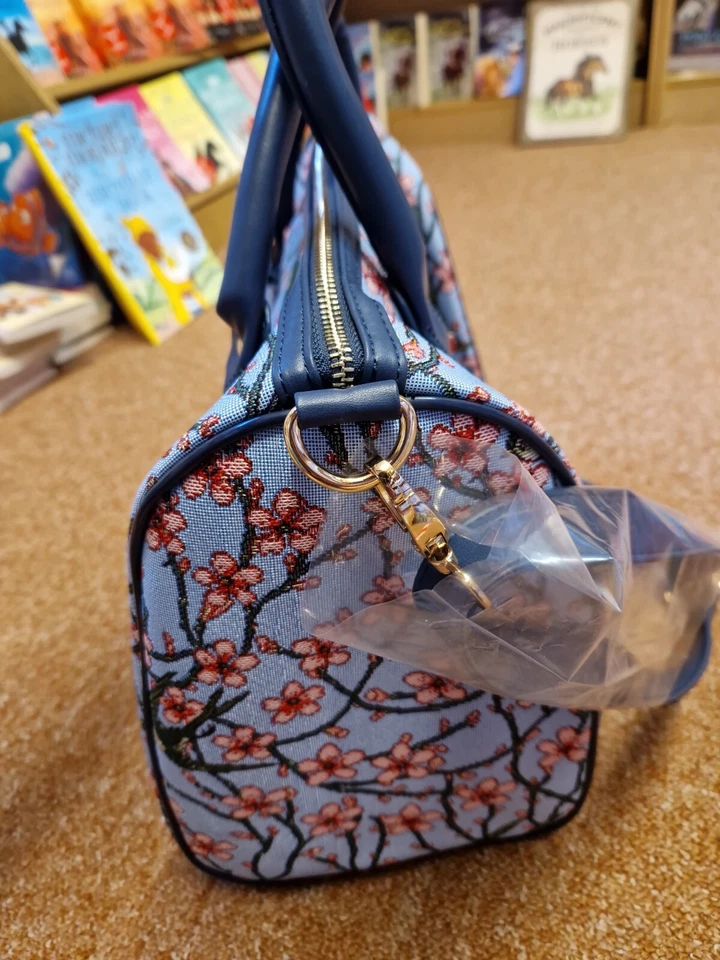 Signare Blossom and Swallow print travel bag overnight bag oversized handbag - Image 4 of 4