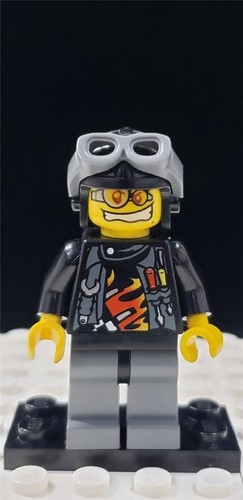 LEGO Billy Bob Backyard Blaster 3 Minifigure wr007 Aviator Cap World Racers 8899