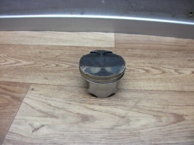 Kawasaki Z1000 ZRT00A 03-06 ein Kolben + Ringe - Bild 1 von 4