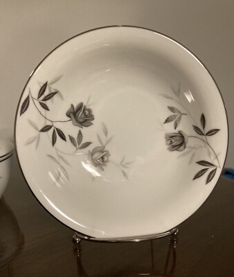 Noritake China Rosamor Round Bowl Gray Flowers, Has Crack