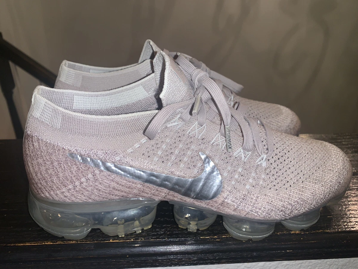 Nike Air Vapormax Flyknit String Women s Size 9 Chrome Sunset Glow Running Shoes