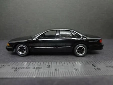 Johnny Lightning 1996 Chevrolet Impala SS black - Loose 1:64  