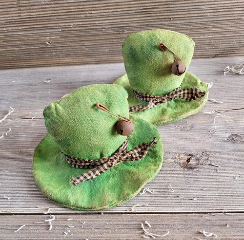 Primitive Leprechaun Hats, bundle of 2 Leprechaun hat, St. Patrick's Day decor - Picture 3 of 5