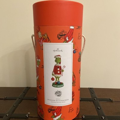 New Hallmark DR SEUSS THE GRINCH Santa Wooden NUTCRACKER in Box 12.5'' NEW