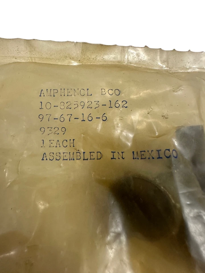 AMPHENOL 10-825923-162, 97-67-16-6 CABLE CLAMP *SALE* - Image 2 of 2