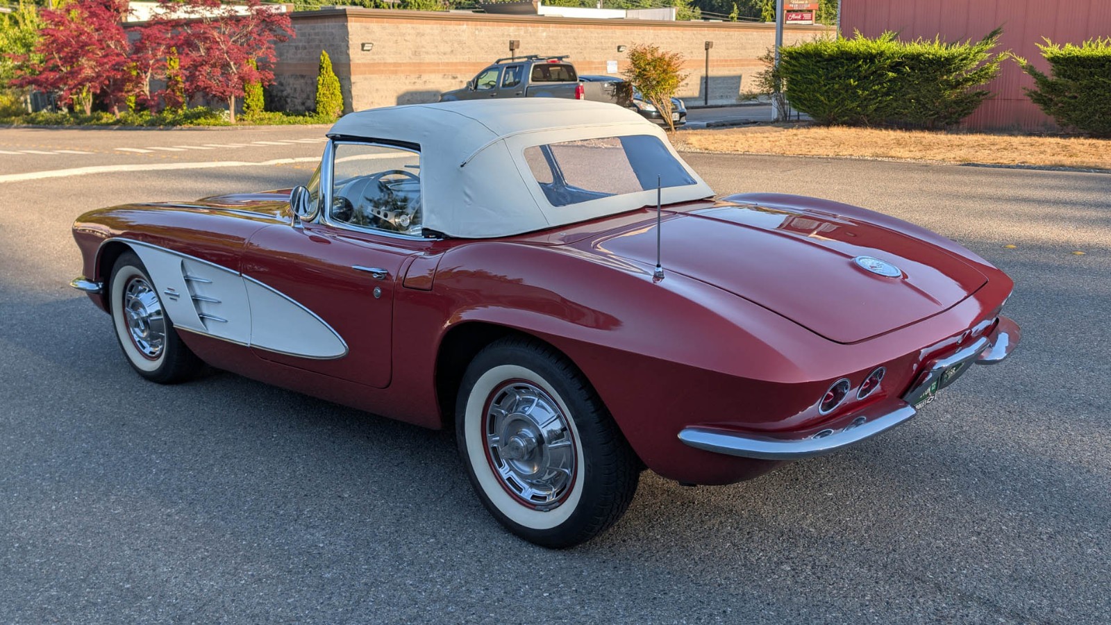 1961 Red Chevrolet Corvette   | C1 Corvette Photo 8