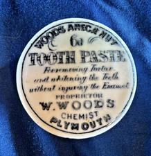 VICTORIAN  WOODS ARECA NUT CHEMIST PLYMOUTH TOOTH PASTE  POT LID