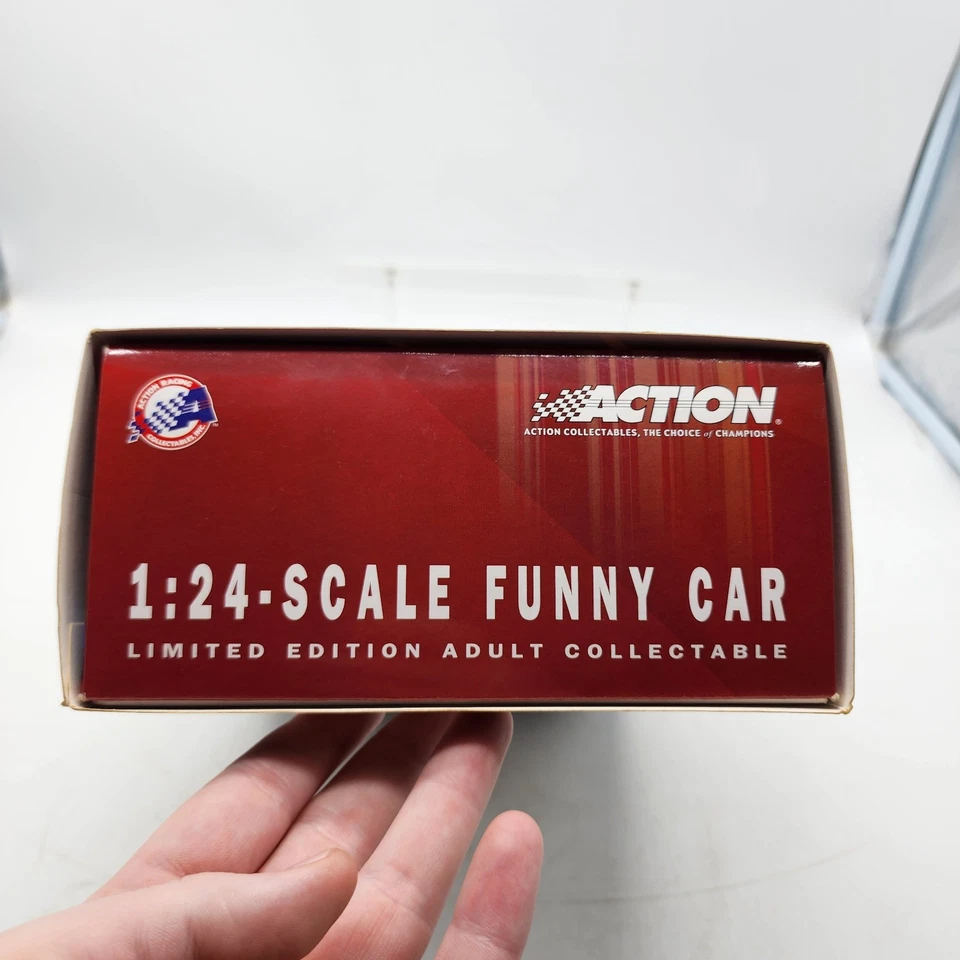 Action NHRA Cruz Pedregon Advance Auto Parts / Hulk 1:24 Scale 2003 GM Funny Car - Image 2 of 4