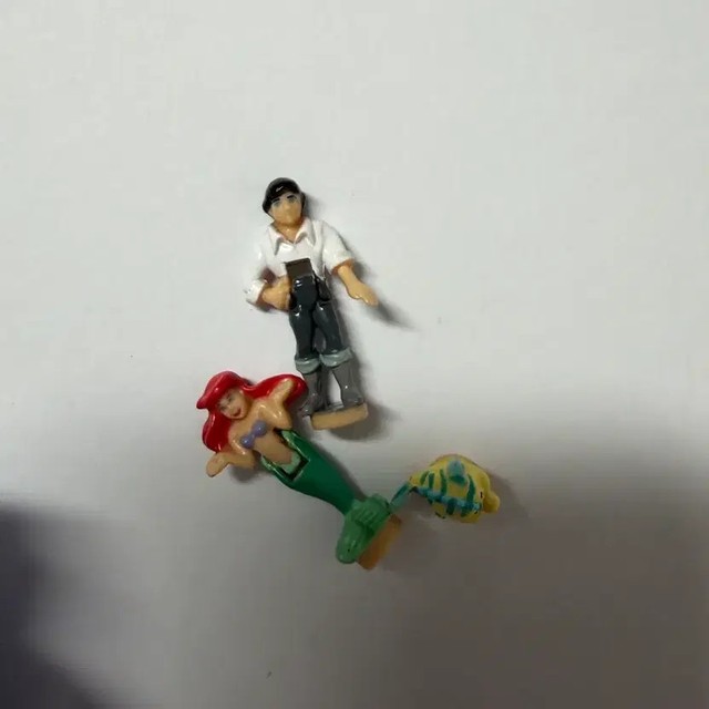 Disney The Little Mermaid Polly Pocket 99 Complete Set Collectible