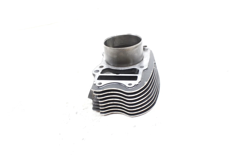 06-19 KAWASAKI VULCAN 900 ENGINE TOP END CYLINDER HEAD REAR - Image 4 of 4