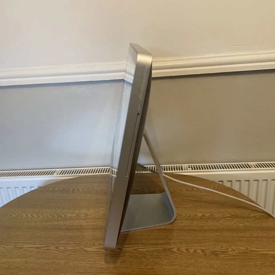 Apple iMac A1224 20in 2.66 Core 2 Duo 320 GB HDD 8GB RAM DVD WiFi 2009 model - Image 3 of 4