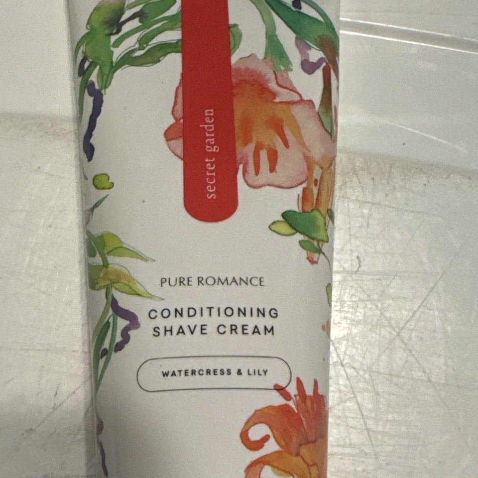 PURE ROMANCE Coochy - Berros y Lirios - Crema de Afeitar Acondicionadora 8 fl. oz. Foto 3 de 4