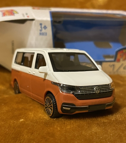 Burago Street Fire Modellauto VW Multivan T6.1 1:43 Orange Metall NEU OVP-image