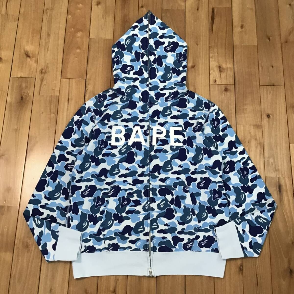 エイプ　ブルーパーカー 【ABC CAMO FULL ZIP HOODIE】 BAPE ABC camo Blue shark full zip hoodie A Bathing Ape Size
