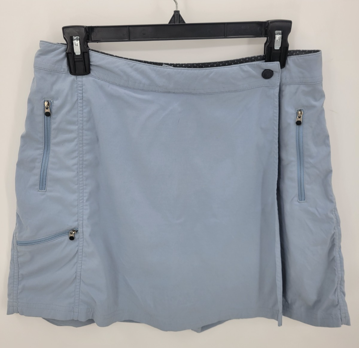 LL Bean Women's Size 12 Blue Wrap Utility Skirt with Zip Pockets for Tennis Golf Pickleball