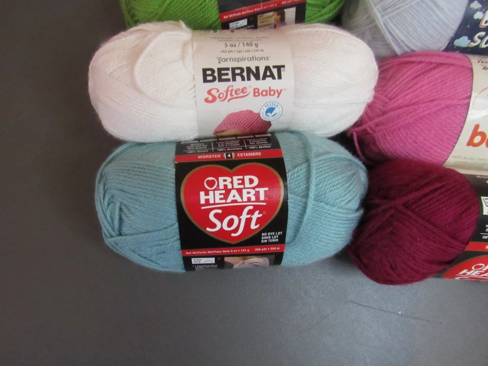 Lot of 8 Red Heart/Bernat/Vanna's/Lion Soft Yarn - Image 2 of 4