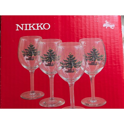 Nikko Christmastime Wine Goblets Set of 4 All Purpose 11oz Holiday Stemware