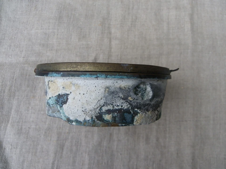 ANCIENNE BOUCHE D'AÉRATION DE CHEMINÉE - EN LAITON - Photo 3/4