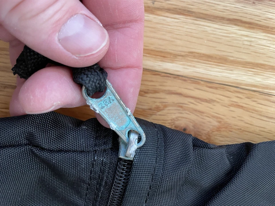 Bolsas laterales de senderismo Kelty - Botella de agua negra de nailon para caminar escalada Foto 4 de 4