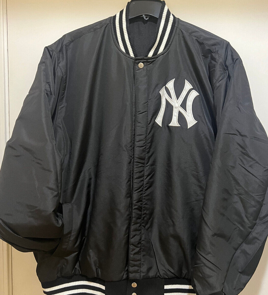 New York YANKEES Wool Black Color Reversible Jacket by JH New York YANKEES Wool Black Color Reversible Jacket by JH