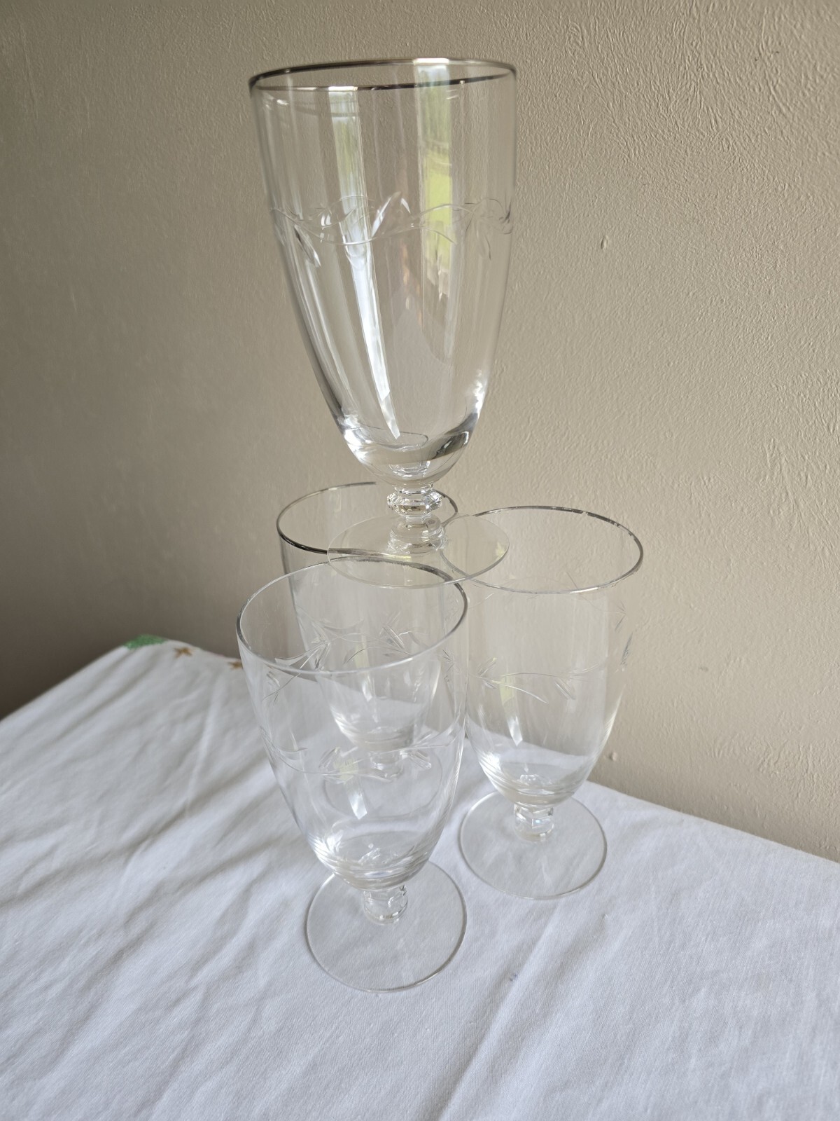 Set Of 4 VTG Lyndley Platinum Trim Tiffin-Francisan Etched Ice Tea Glasses