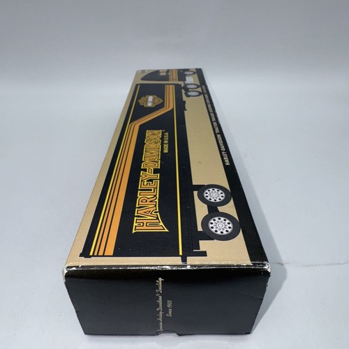 Harley-Davidson 1:64 Scale Semi Tractor Trailer Diecast Metal Bank 99197-94V NEW - Picture 4 of 9