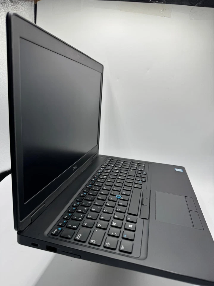 Dell Latitude 5590 - i5-8350U - 16GB RAM - 256GB SSD - 15.6" FHD Wi11 -91%bat - Image 2 of 4