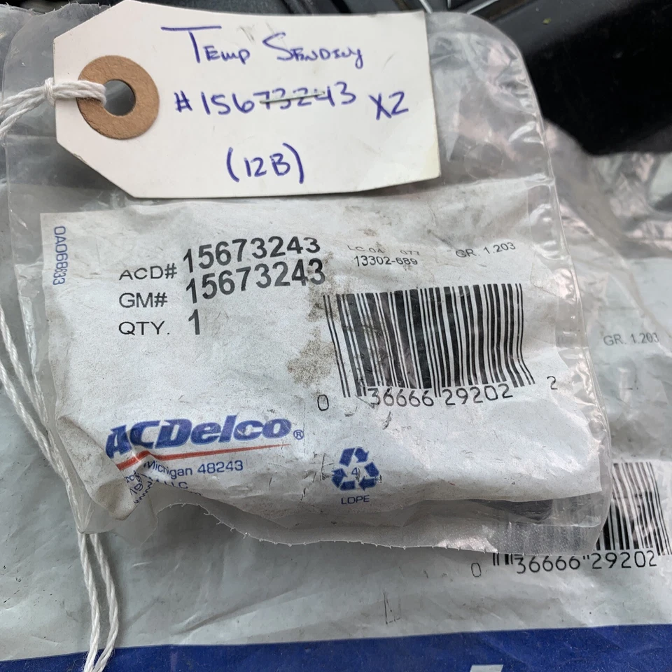 Interruptor de nivel de refrigerante del motor NOS ACDelco GM equipo original 15673243 OEM Foto 2 de 2