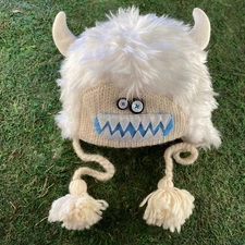 Delux Kids Yeti Snow White Winter Hat Girls Boys Wool Knitted Pilot Knitwits NWT