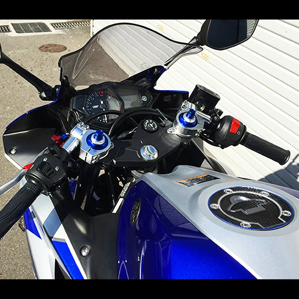 ХРОМИРОВАННАЯ СИНЯЯ И ЧЕРНАЯ ПРОФЕССИОНАЛЬНАЯ НАКЛАДКА НА ТОПЛИВНЫЙ БАК + ЗАЩИТА КРЫШКИ ГАЗОВОЙ КРЫШКИ 14-23 YZF R3/MT-03 - Изображение 4 из 4
