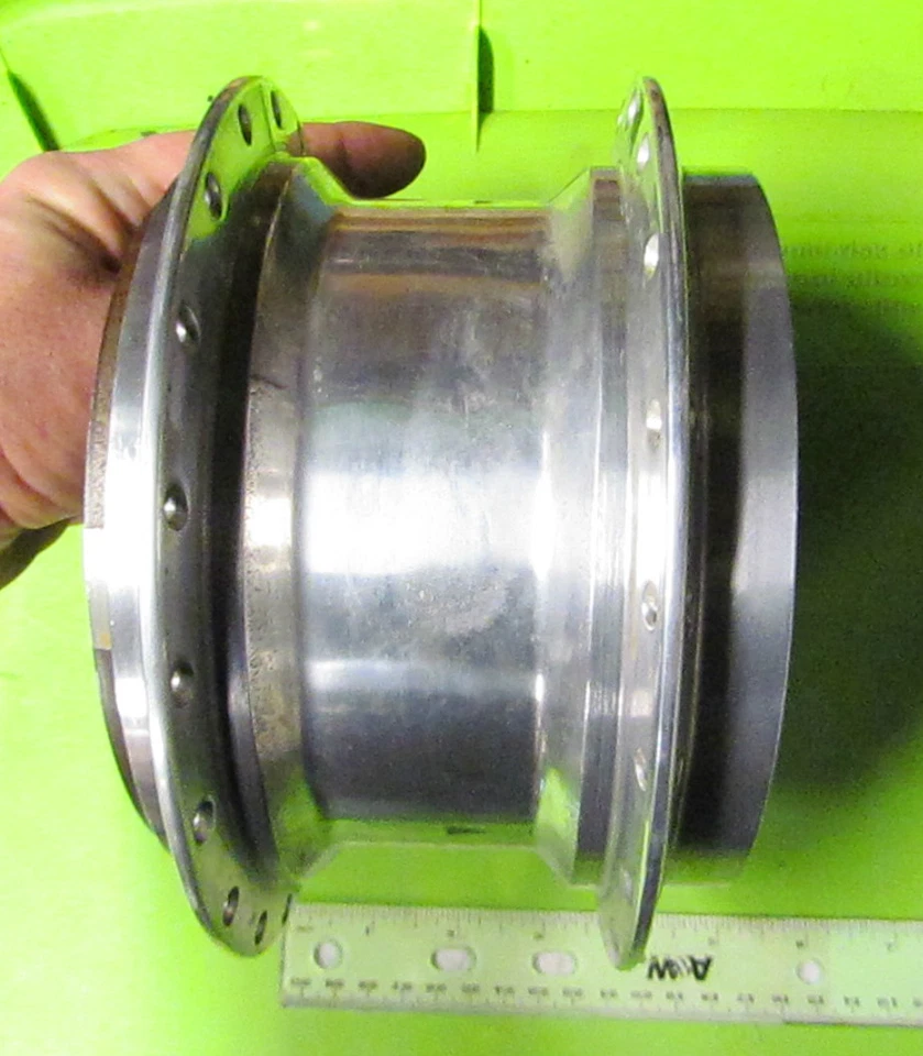 Buje de rueda trasero Rickman NOS 125 MX o SD 40 orificio de radios p/n R015 05 209 R01505209  Foto 3 de 4