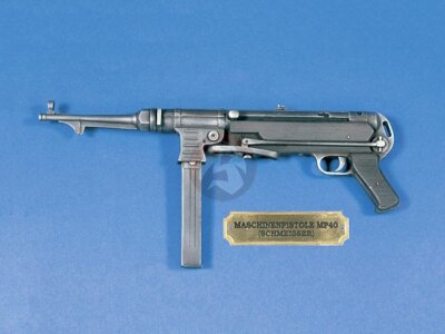 Verlinden 1/4 Maschinenpistole 40 (MP 40) Schmeisser German Submachine Gun 2544