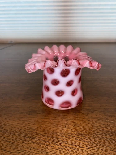 STUNNING VTG FENTON Cranberry Opalescent COIN DOT Art Glass Top Hat Vase 3"H