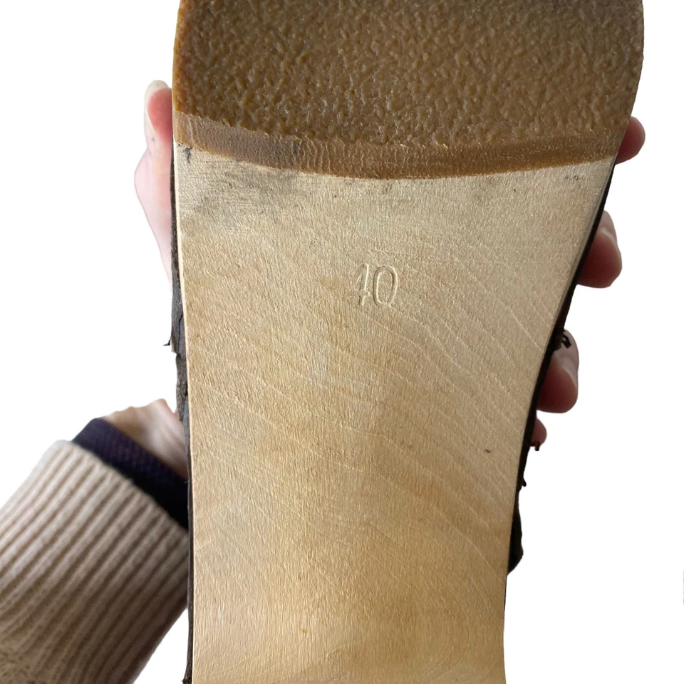 Bota Sueca Hasbeens Salto Alto Jodhpu Couro Marrom Chocolate Nubuck Tamanho 40 - Imagem 3 de 4