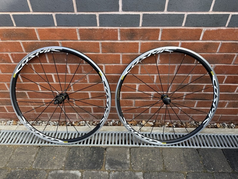 Mavic Cosmic Elite UST 700c Wheelset