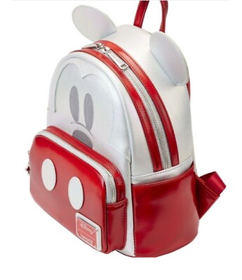 Disney Limited Edition Exclusive Disney100 Platinum Mickey  display picture 1