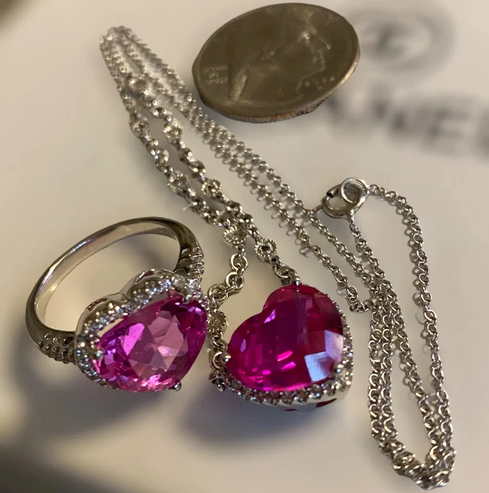 Conjunto de collar de diamantes con corazón de zafiro rosa HALO de oro blanco de 14 k Estate Foto 3 de 4