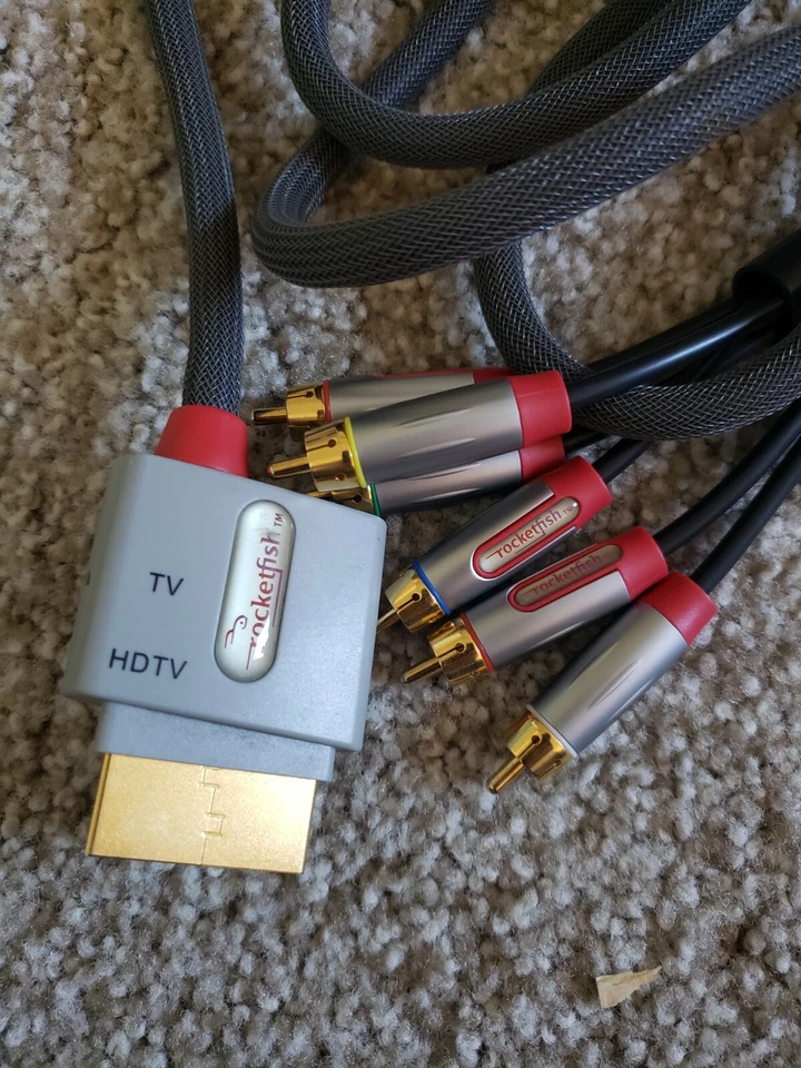 Rocketfish HDTV/TV Xbox 360 Component Cable with Selectable Switch - Image 2 of 4