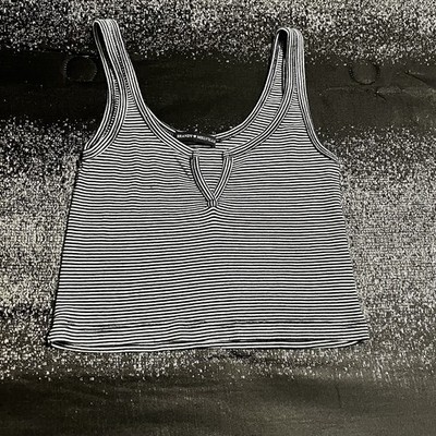 Womens XS Brandy Melville cropped Tanktop