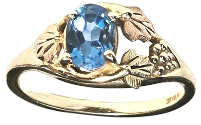 0,75ct Blautopas Black Hills Gold 10k Vintage RING Größe 7,25