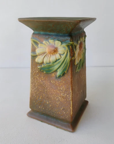 ROSEVILLE ART POTTERY DAHLROSE RARE SQUARE 6" VASE DAMAGED