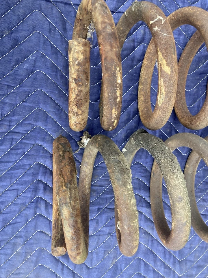 Пара передних пружин катушки подвески 2 для Cadillac Seville 1976-1979 годов выпуска от оригинального производителя No3208M - Изображение 2 из 4