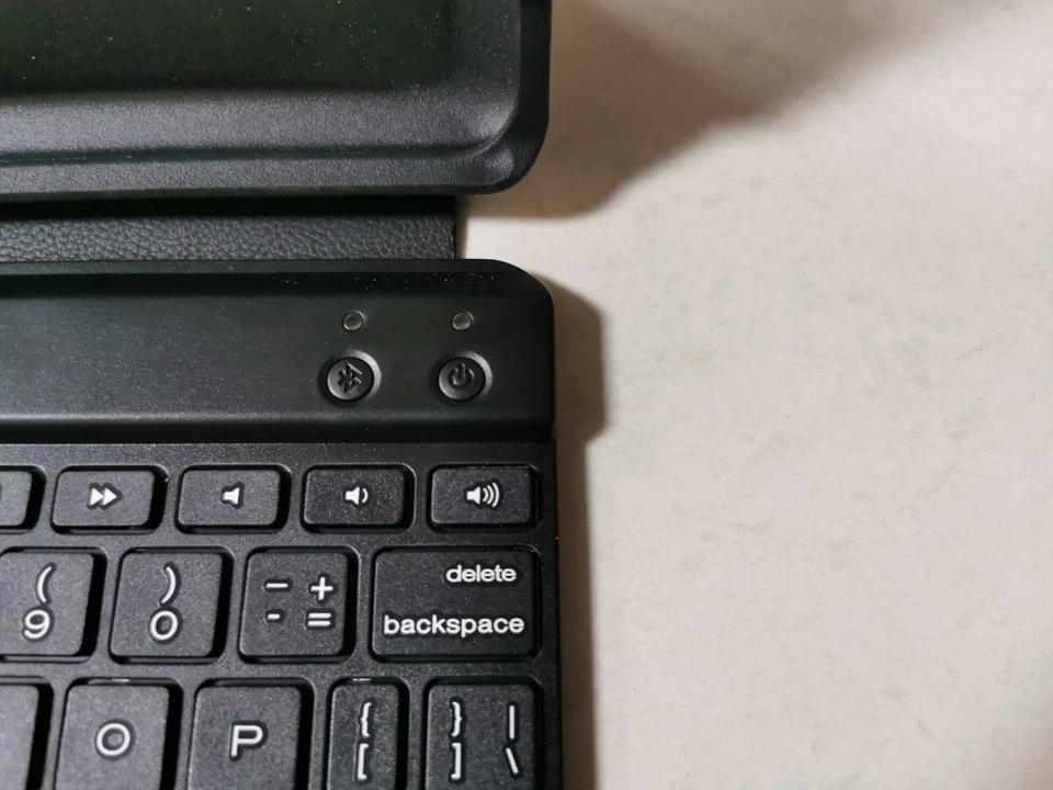 ZAGG Keys Bluetooth Wireless Keyboard Case for samsung 7" tablets/#A - Image 3 of 4