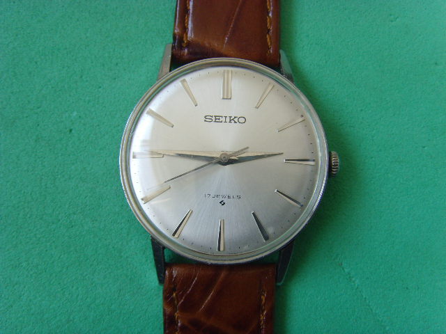 Vintage SEIKO 66A 17J Manual Watch