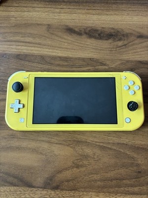 Nintendo Switch Lite Yellow 32GB 720p USB-C/Headphone Jack Region Free HDH-001
